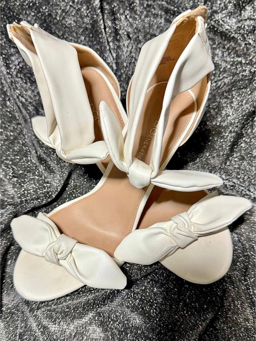 BCBGeneration Jessa Bow Stiletto Heel Sandal White US 9M